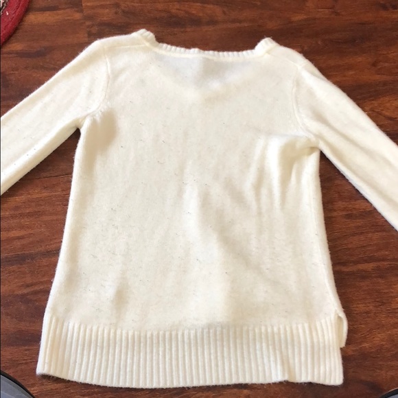 Cream V-Neck Sweater - Picture 5 of 5